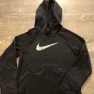 Boys black Nike dri fit sweatshirt